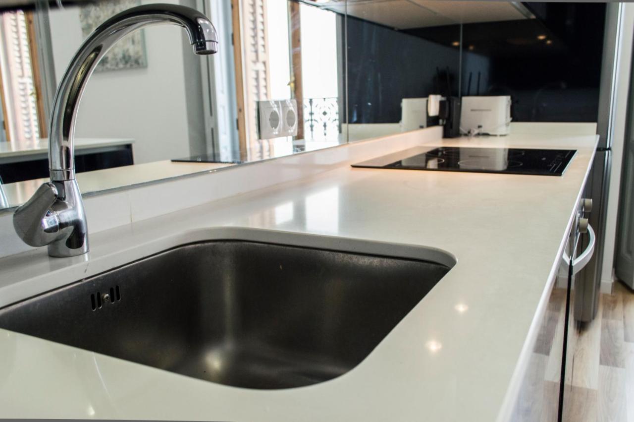 For You Rentals New Design Apartment Temporal Puerta Del Sol Pre10C Madri Exterior foto