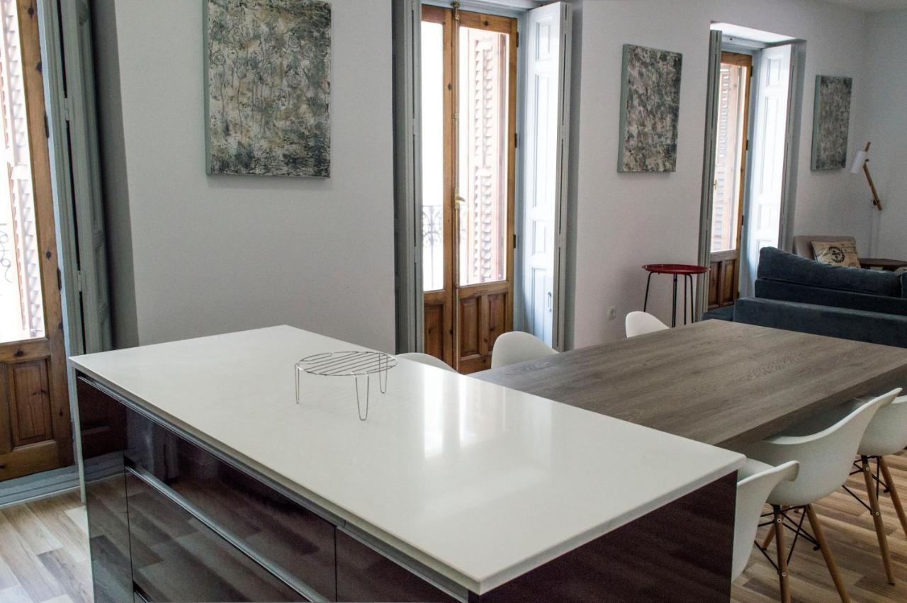 For You Rentals New Design Apartment Temporal Puerta Del Sol Pre10C Madri Exterior foto