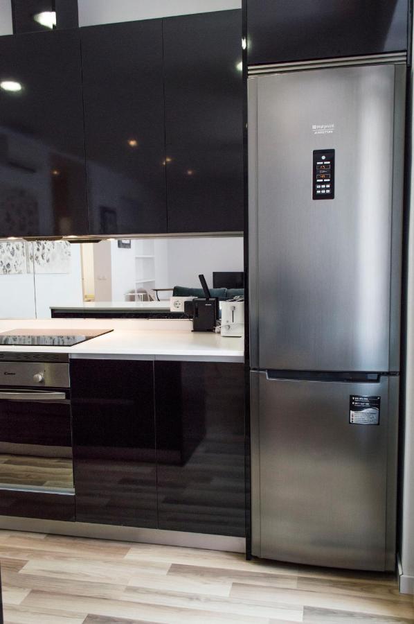 For You Rentals New Design Apartment Temporal Puerta Del Sol Pre10C Madri Exterior foto